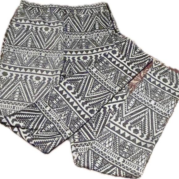 Rue21 Side-zip Aztec Twill Leggings - Picture 2 of 5